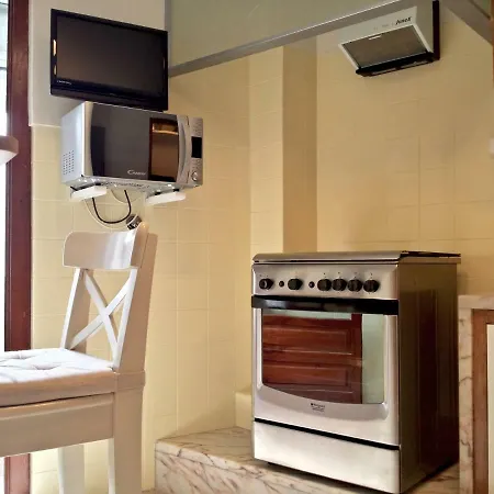 Vintage House Apartment *